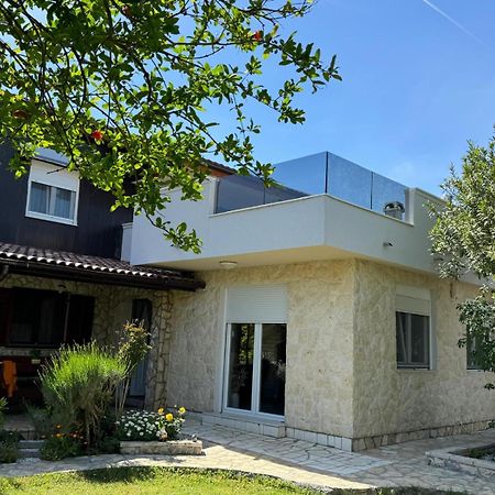 Holiday House K&K ปริฟลากา ภายนอก รูปภาพ