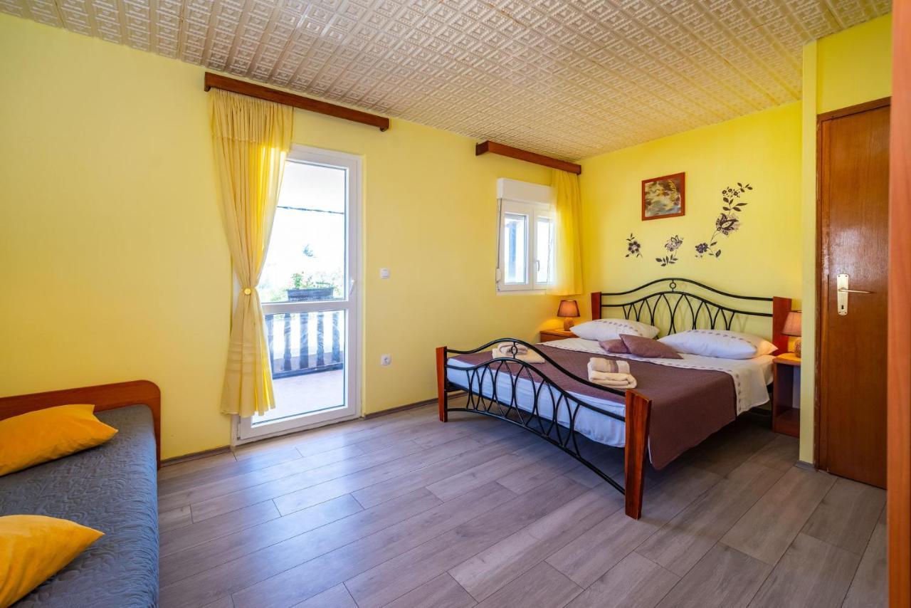 Holiday House K&K ปริฟลากา ภายนอก รูปภาพ