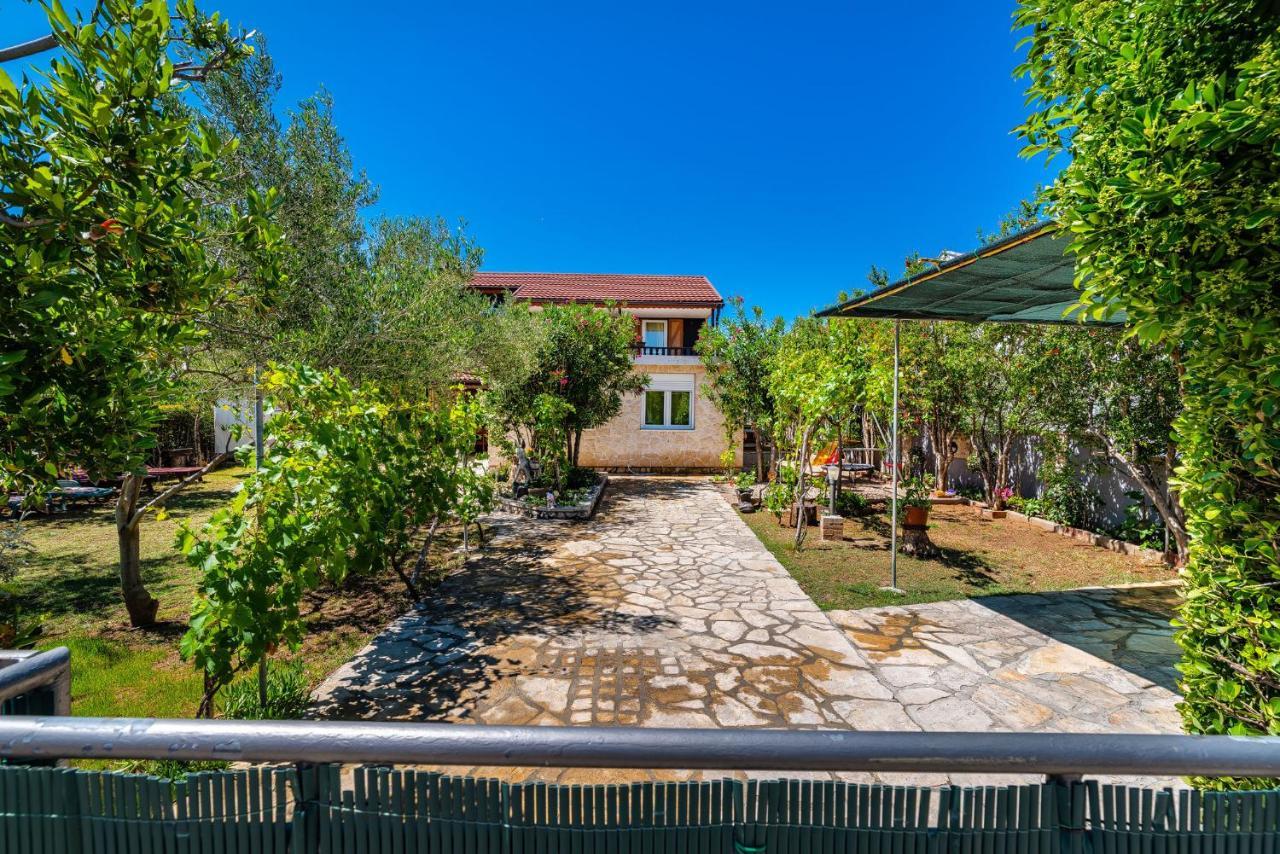 Holiday House K&K ปริฟลากา ภายนอก รูปภาพ