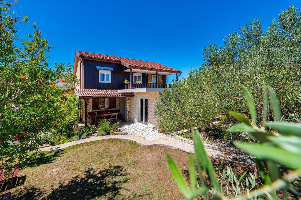 Holiday House K&K ปริฟลากา ภายนอก รูปภาพ